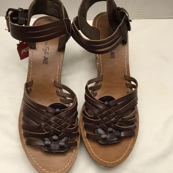 American Eagle Outfitters Shoes - American Eagle sandals size 7